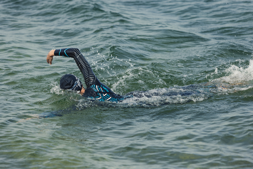 H123_wetsuits_17.jpg
